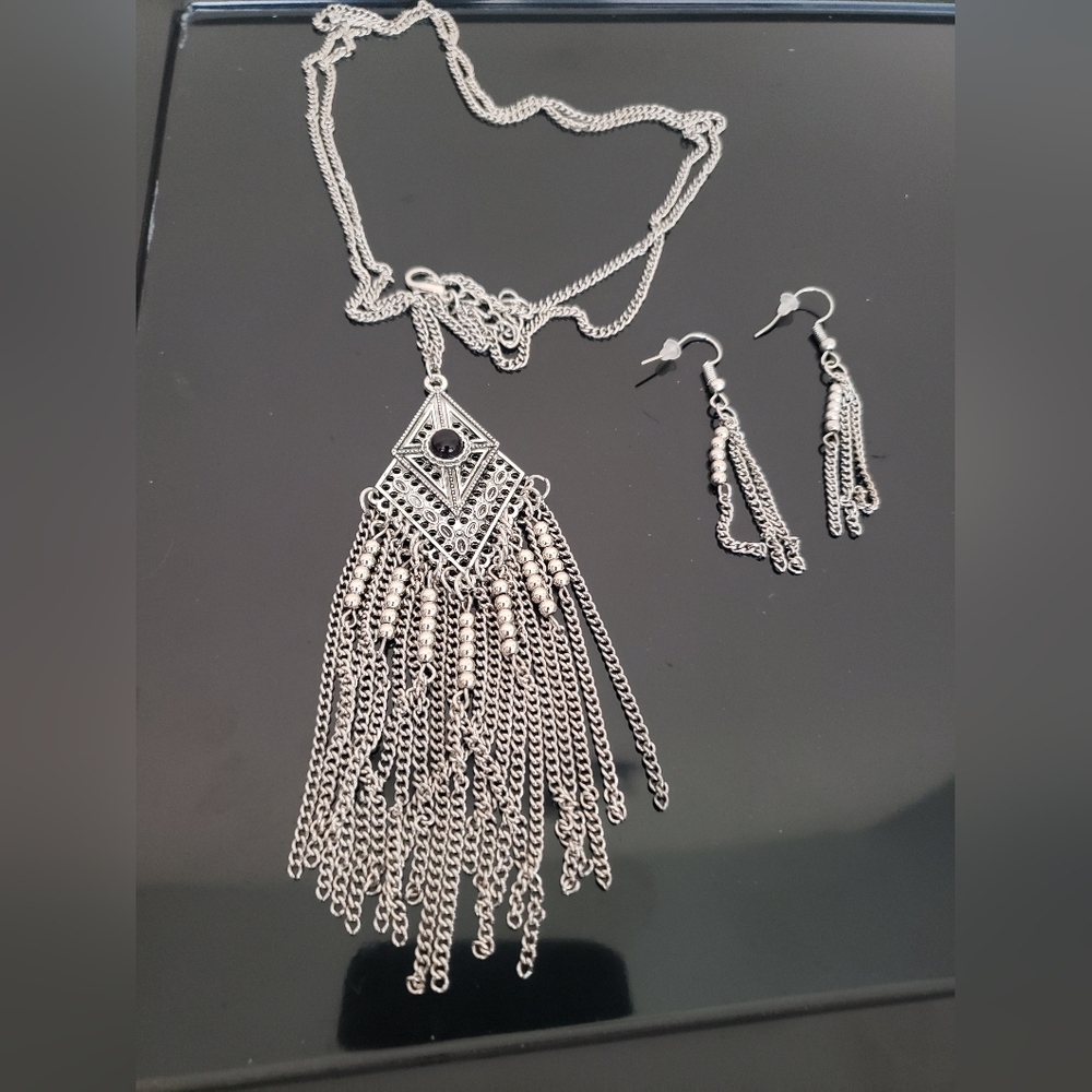 Tassel Chain Long Necklace and Earing Set